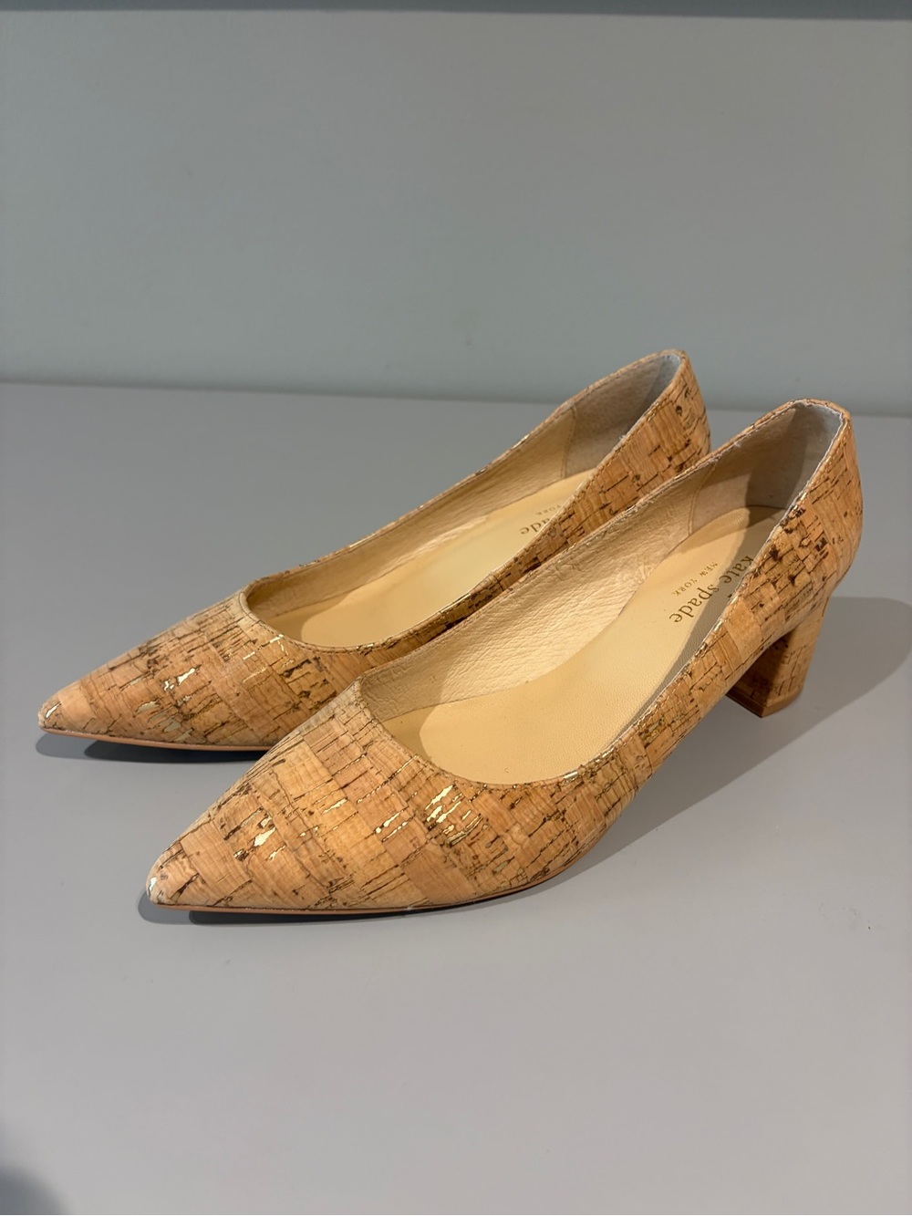 Kate Spade Aerial Cork Block Heel Pumps in Natural Cork with Gold Flecks, NWT